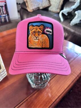 Goorin Bros. "POPART QUEEN LION"
Queen Trucker Hat. Mesh SnapBack NWT